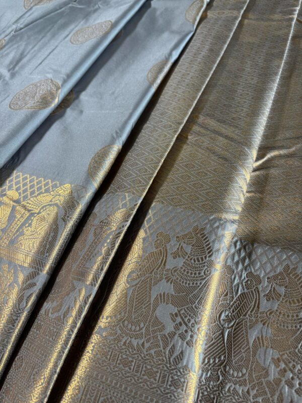 Semi Silk Self Butta Boarder - Image 3