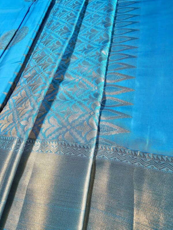 Semi Silk Self Butta Boarder - Image 3